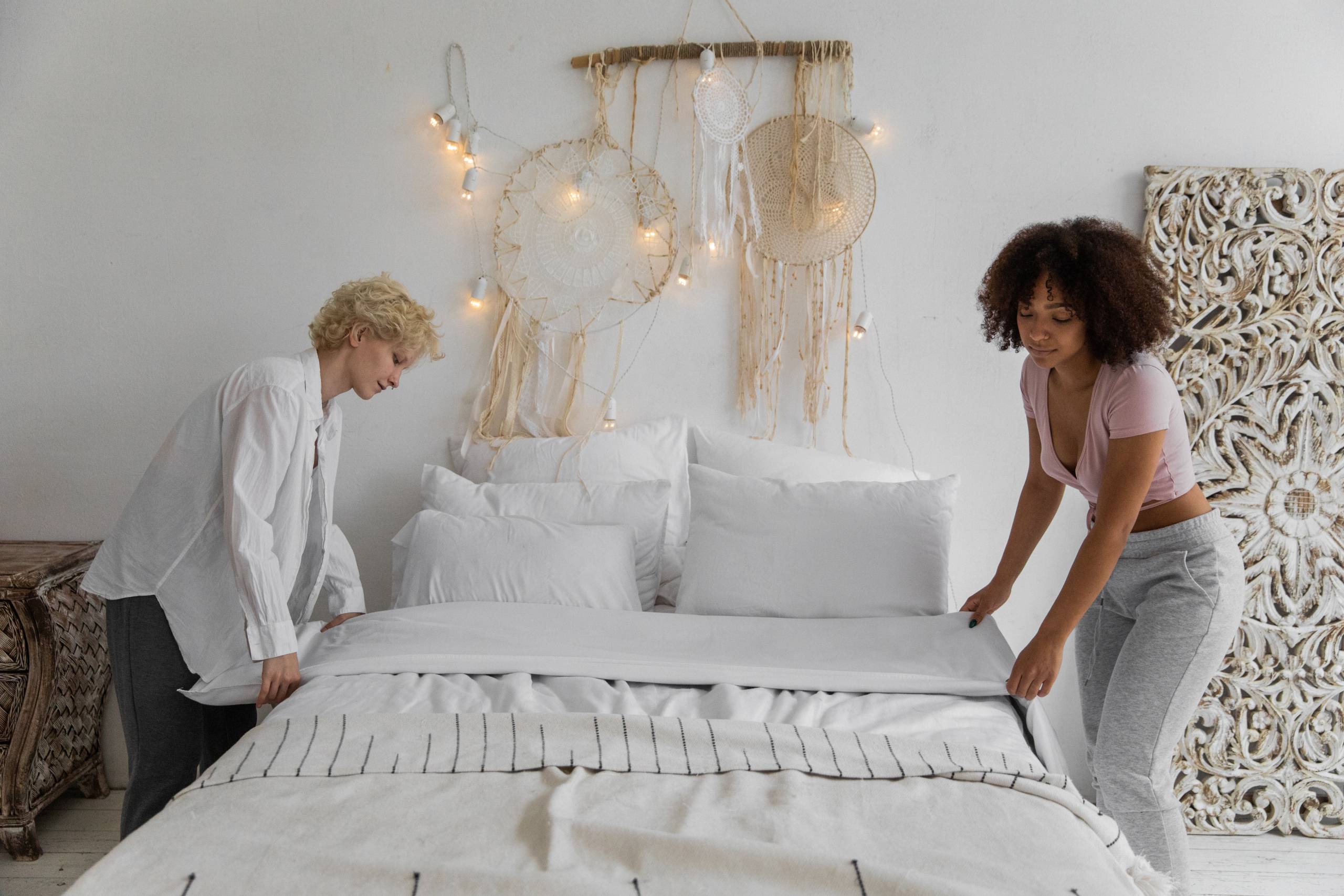 Es malo dormir con el colchón en el suelo? - Información útil y práctica  sobre colchones